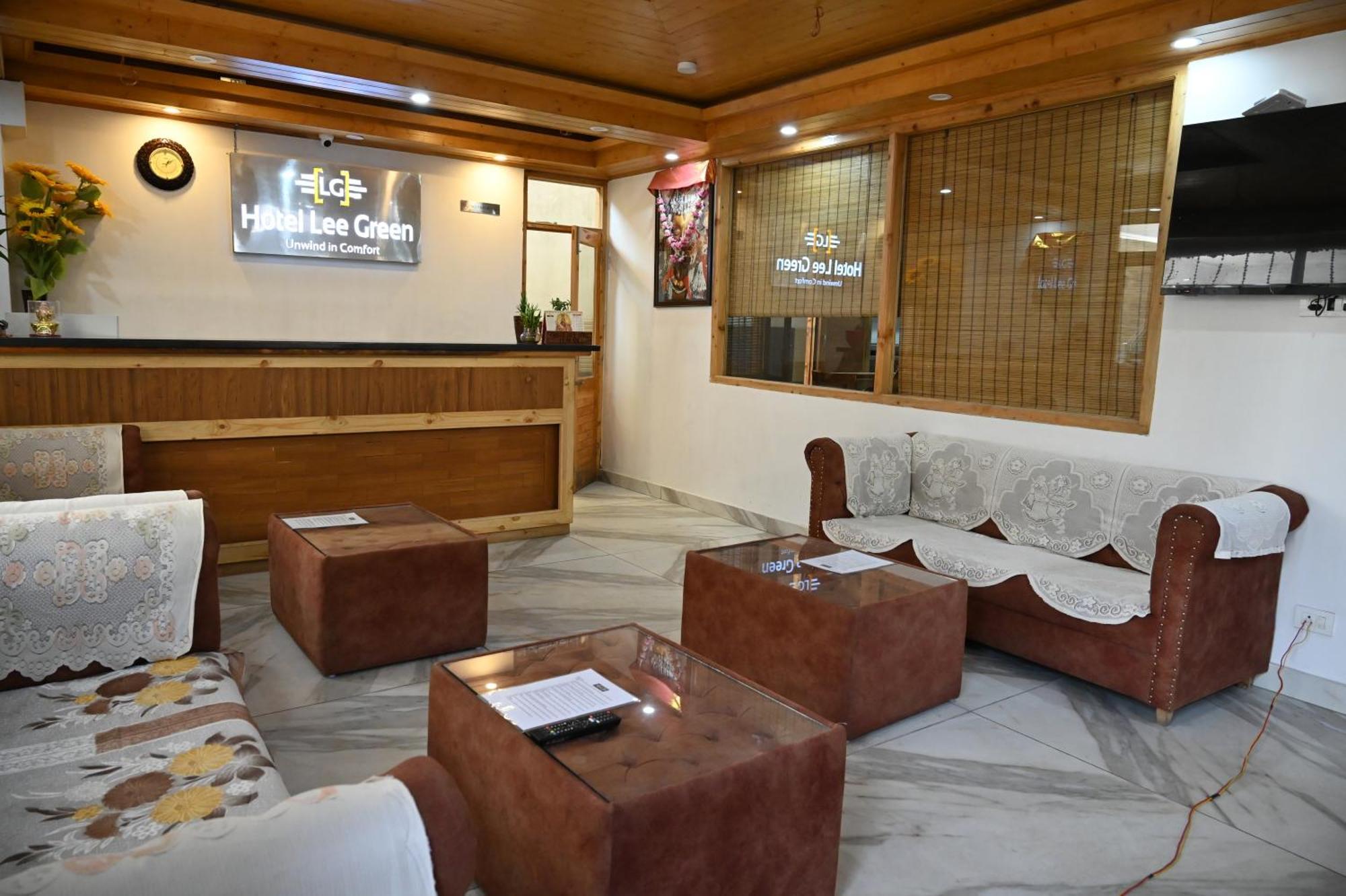 Hotel Lee Green Manāli エクステリア 写真
